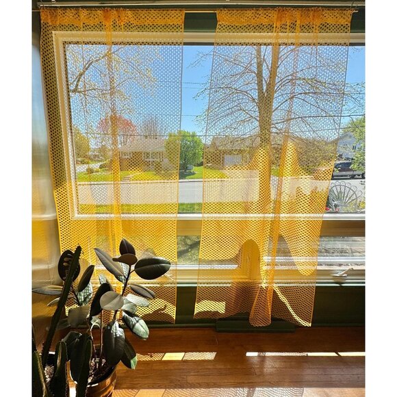 Vintage 70s yellow curtains, soft mesh, funky square geometric weave, pair - Picture 1 of 10